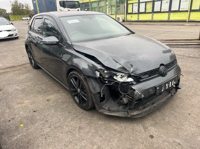 2014 VOLKSWAGEN GOLF