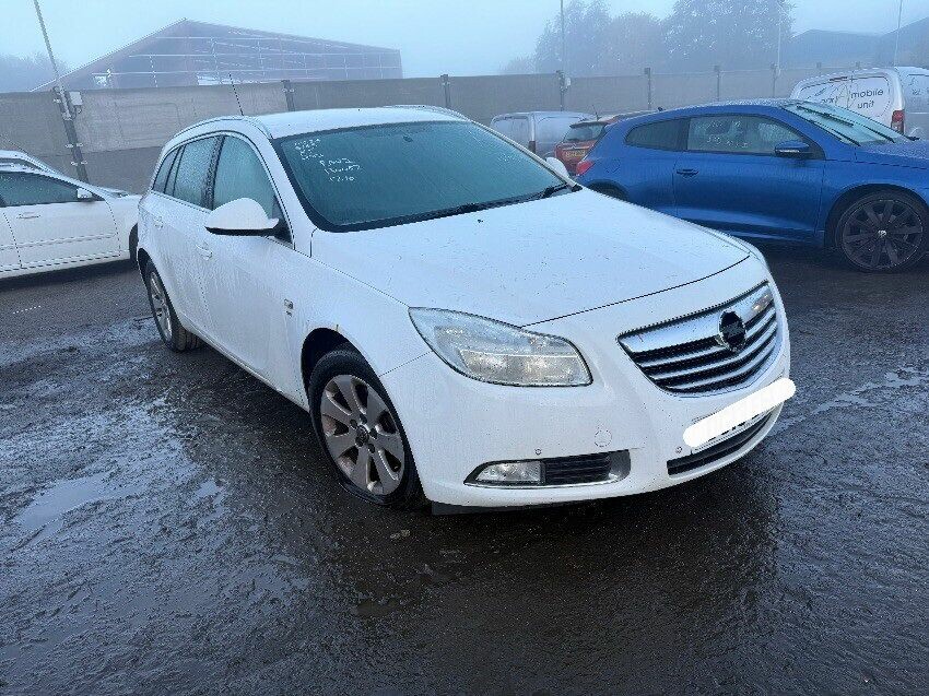 2013 VAUXHALL INSIGNIA