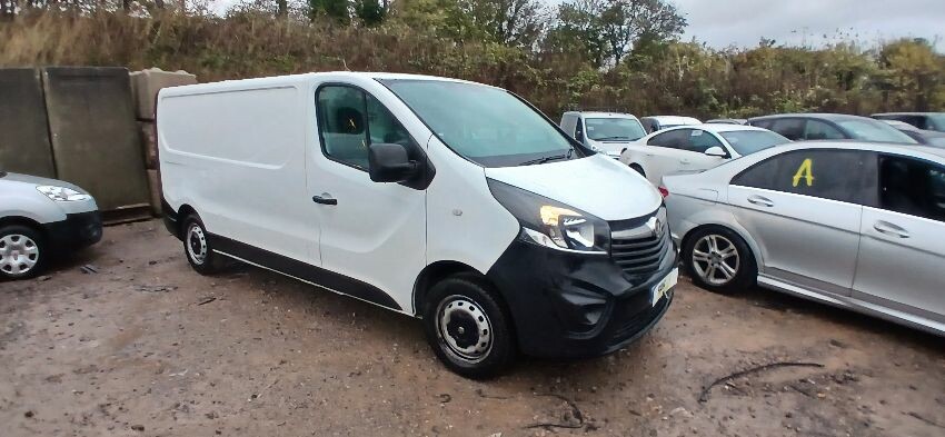 2018 VAUXHALL VIVARO