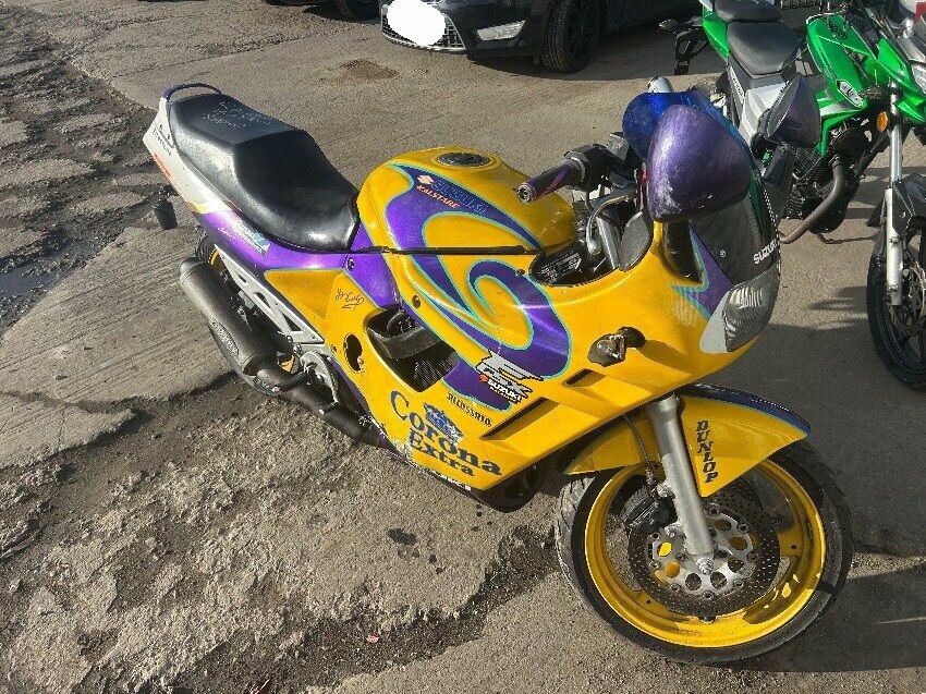1992 SUZUKI GSX
