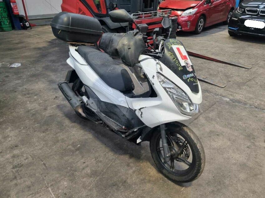 2015 HONDA PCX