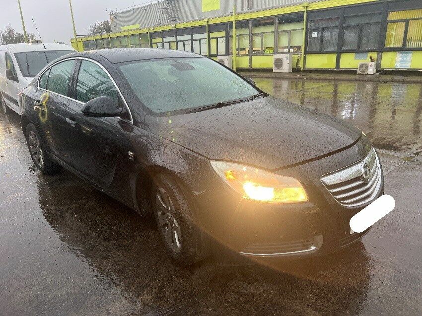 2010 VAUXHALL INSIGNIA