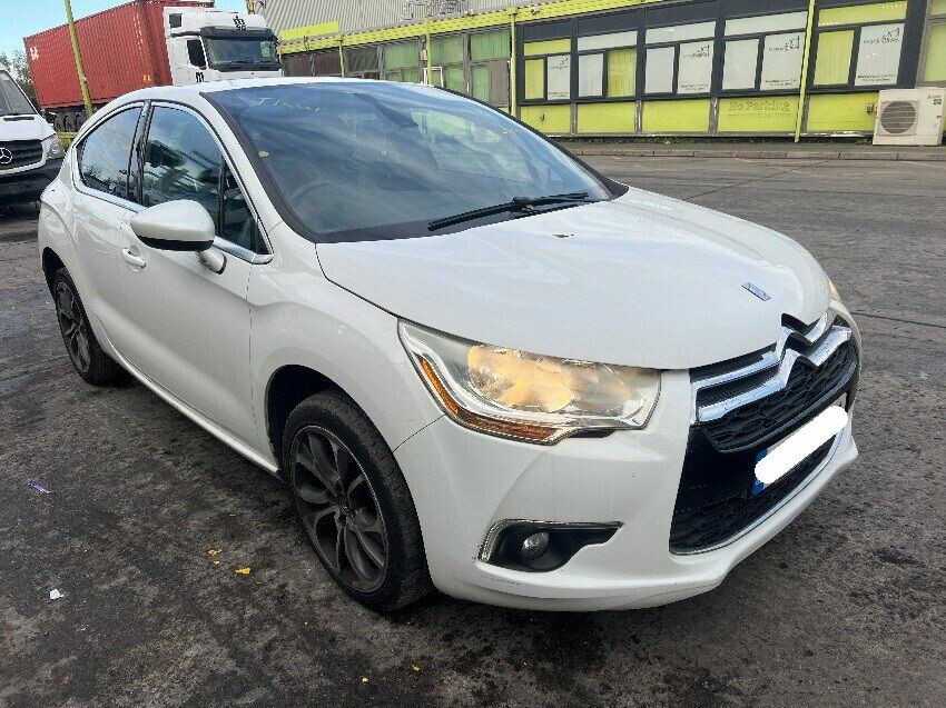 2012 CITROEN DS4
