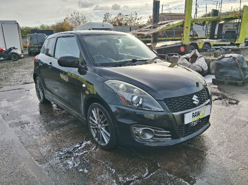 2013 SUZUKI SWIFT