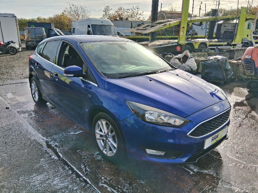 2015 FORD FOCUS