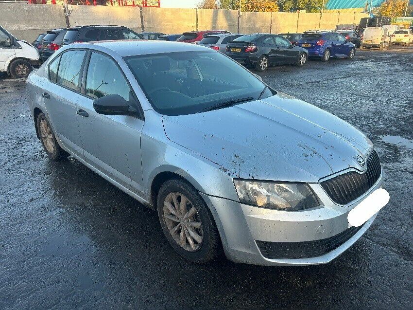 2013 SKODA OCTAVIA