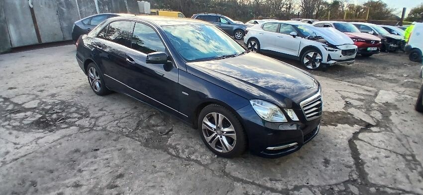 2011 MERCEDES E-CLASS