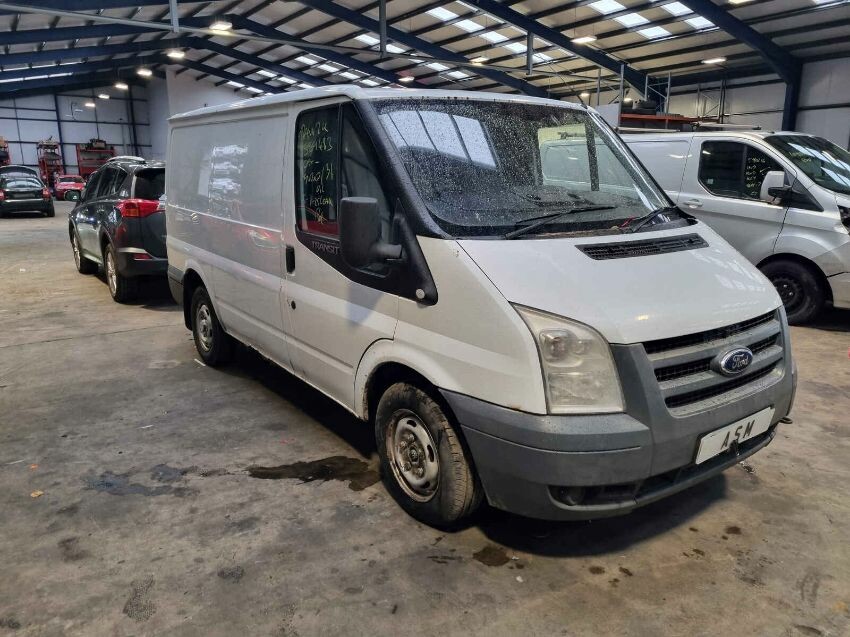 2011 FORD TRANSIT