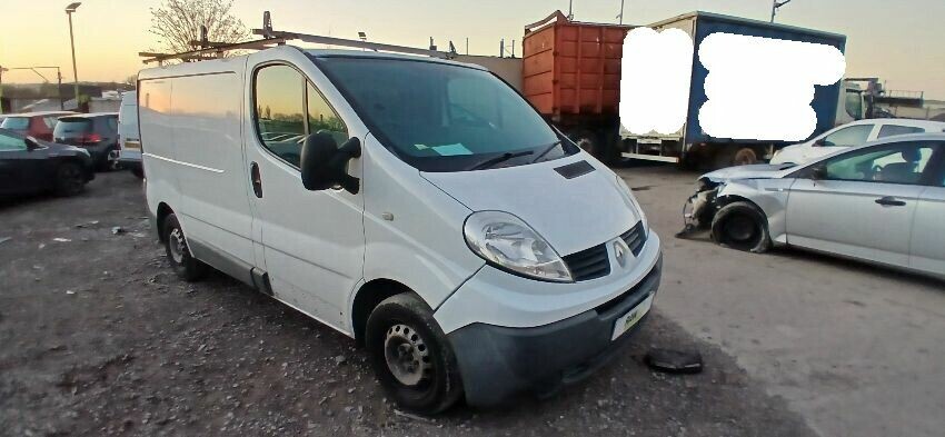 2010 RENAULT TRAFIC