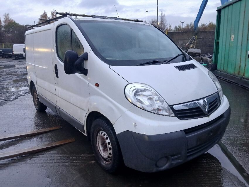 2013 VAUXHALL VIVARO