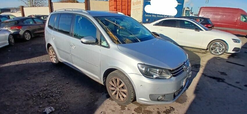 2013 VOLKSWAGEN TOURAN