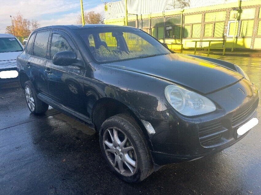 2005 PORSCHE CAYENNE