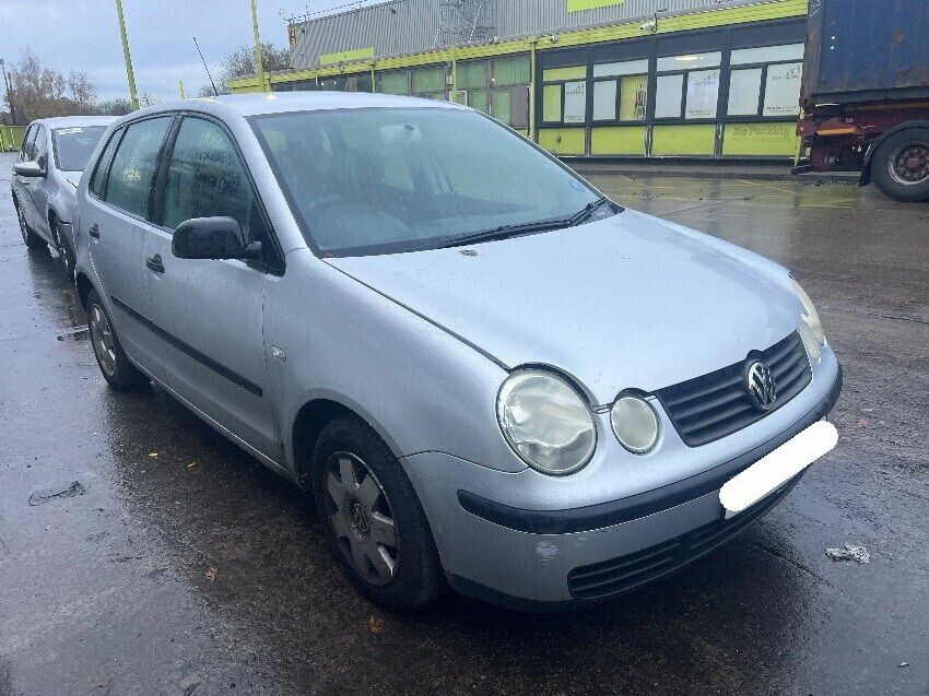 2004 VOLKSWAGEN POLO