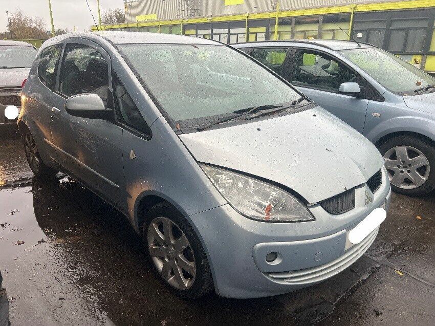2006 MITSUBISHI COLT