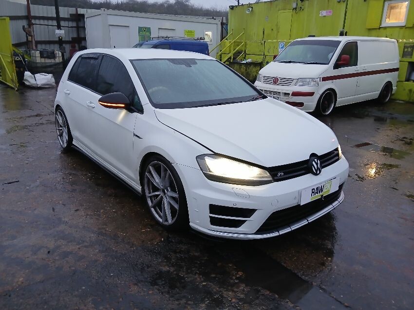 2017 VOLKSWAGEN GOLF