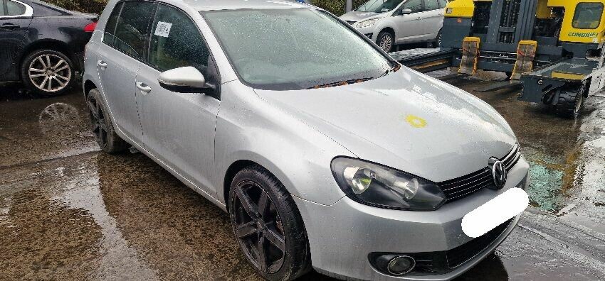 2010 VOLKSWAGEN GOLF