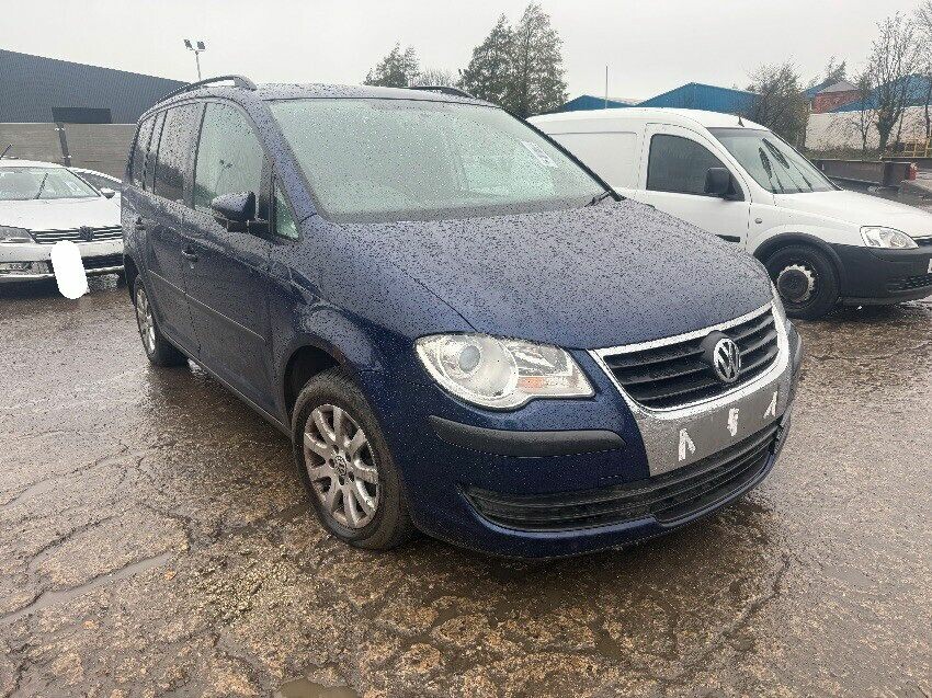 2009 VOLKSWAGEN TOURAN