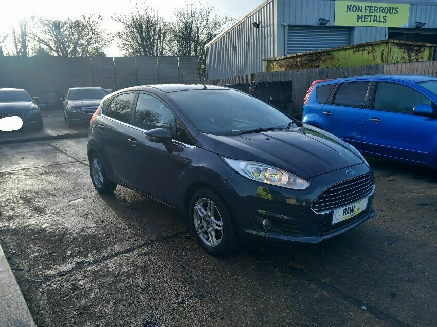 2013 FORD FIESTA