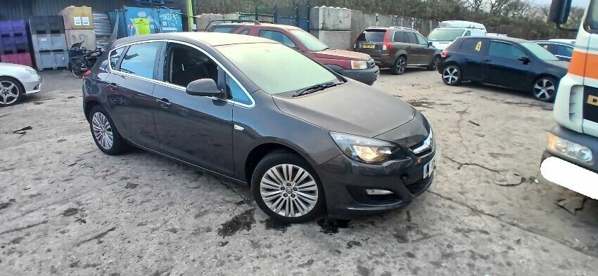 2015 VAUXHALL ASTRA
