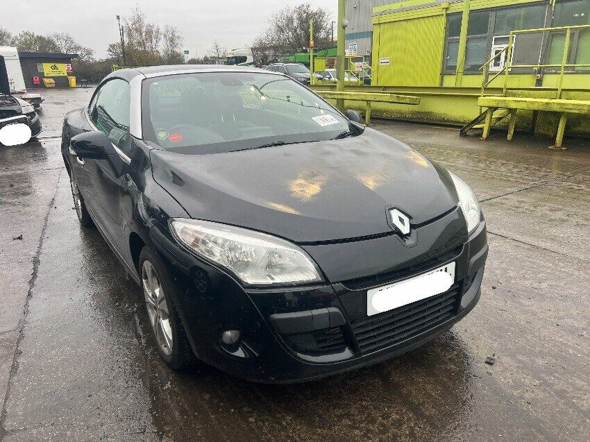 2011 RENAULT MEGANE