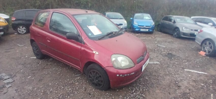 2002 TOYOTA YARIS