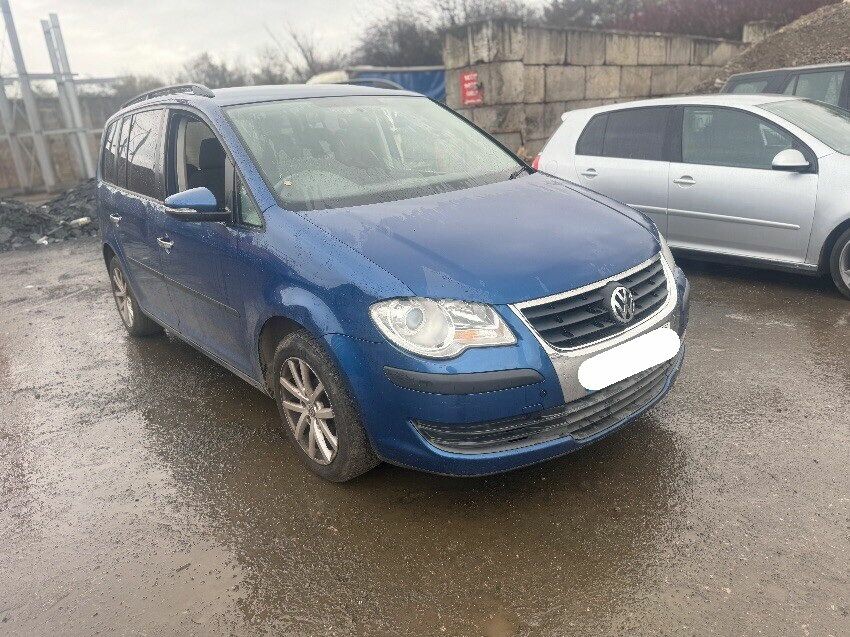2009 VOLKSWAGEN TOURAN