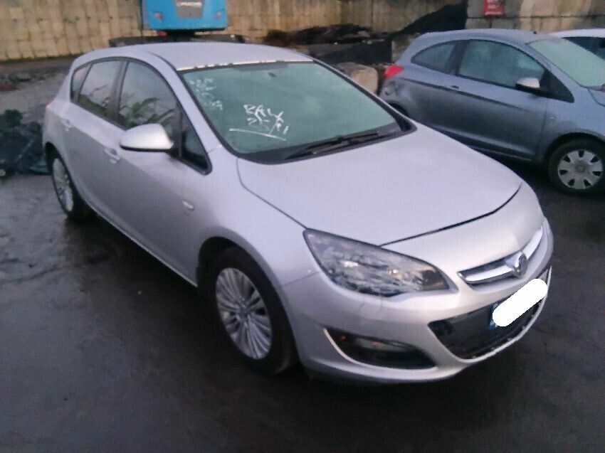 2014 VAUXHALL ASTRA
