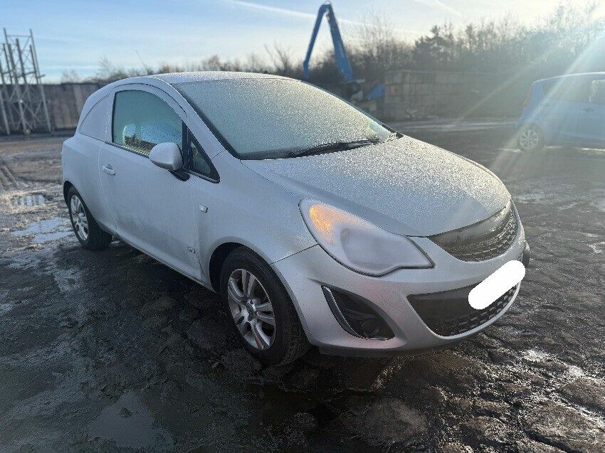 2013 VAUXHALL CORSA