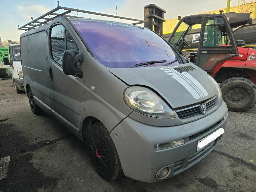 2006 VAUXHALL VIVARO