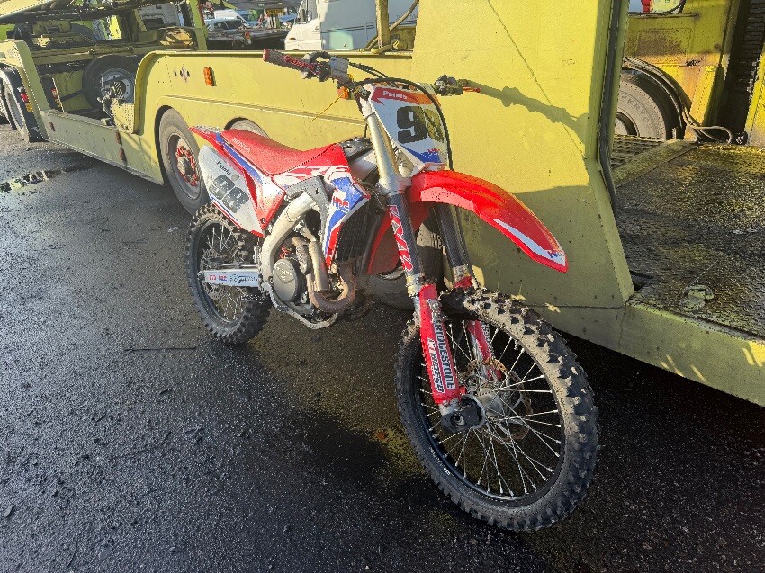  HONDA CRS 450 MOTORCROSS BIKE