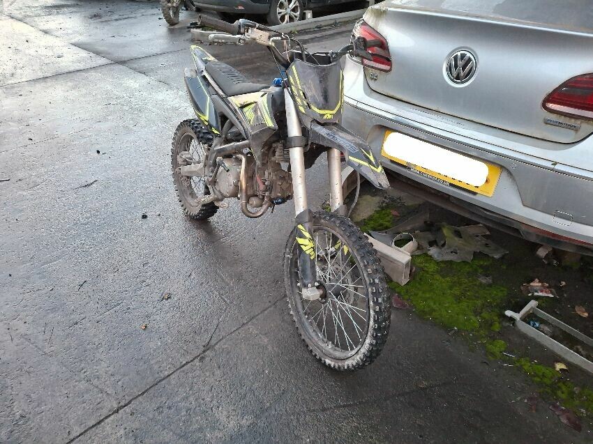  MOTORCYCLE MOTORCYCLE