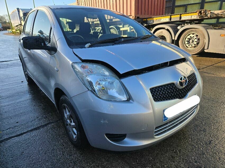 2008 TOYOTA YARIS