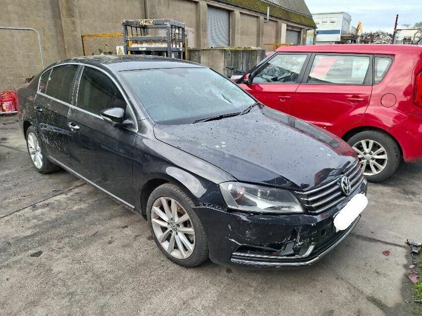 2014 VOLKSWAGEN PASSAT