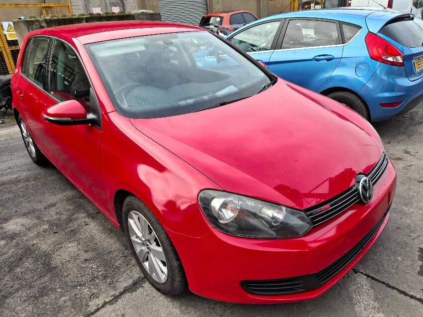 2012 VOLKSWAGEN GOLF