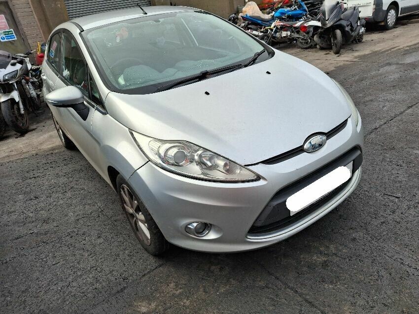 2011 FORD FIESTA