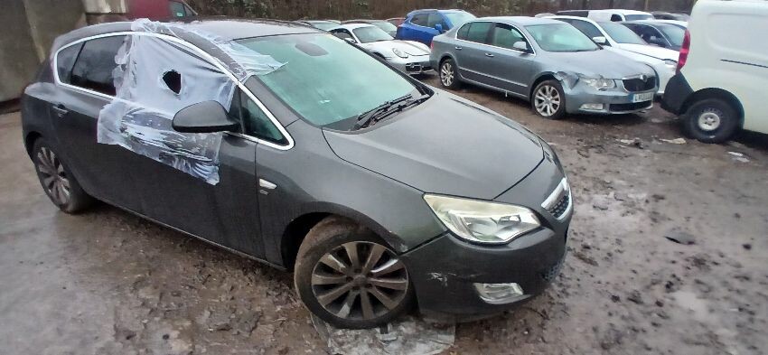 2010 VAUXHALL ASTRA