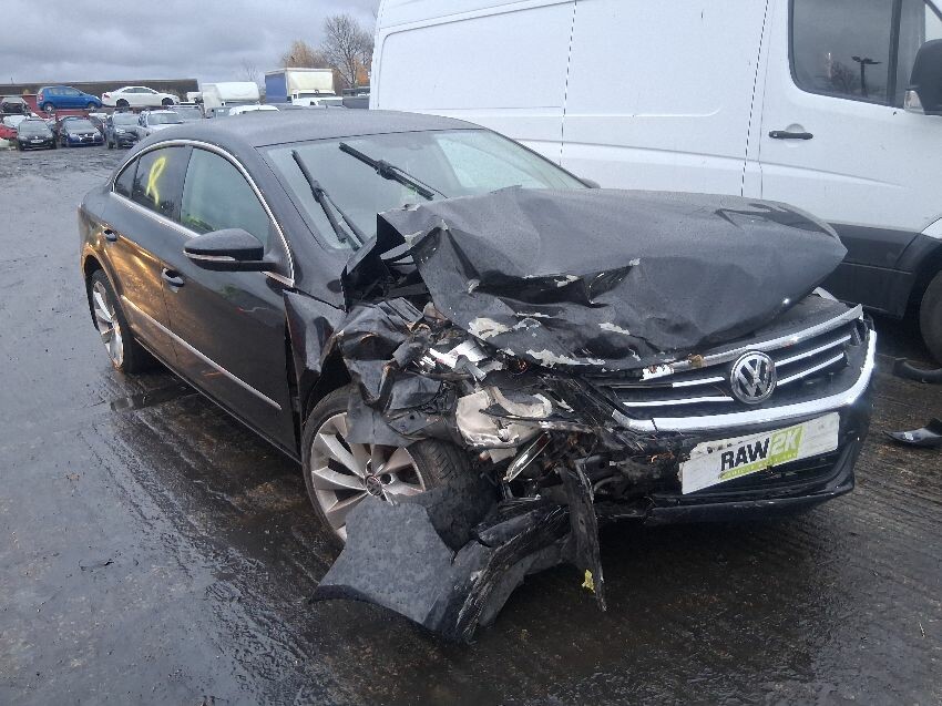 2011 VOLKSWAGEN PASSAT