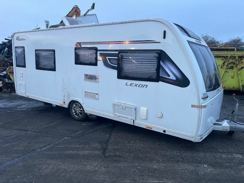  CARAVAN LUNAR LEXOR 560 CARAVAN