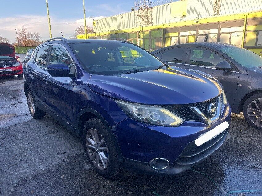 2015 NISSAN QASHQAI