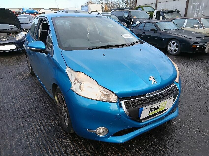 2013 PEUGEOT 208
