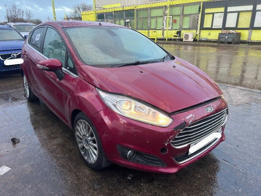 2013 FORD FIESTA