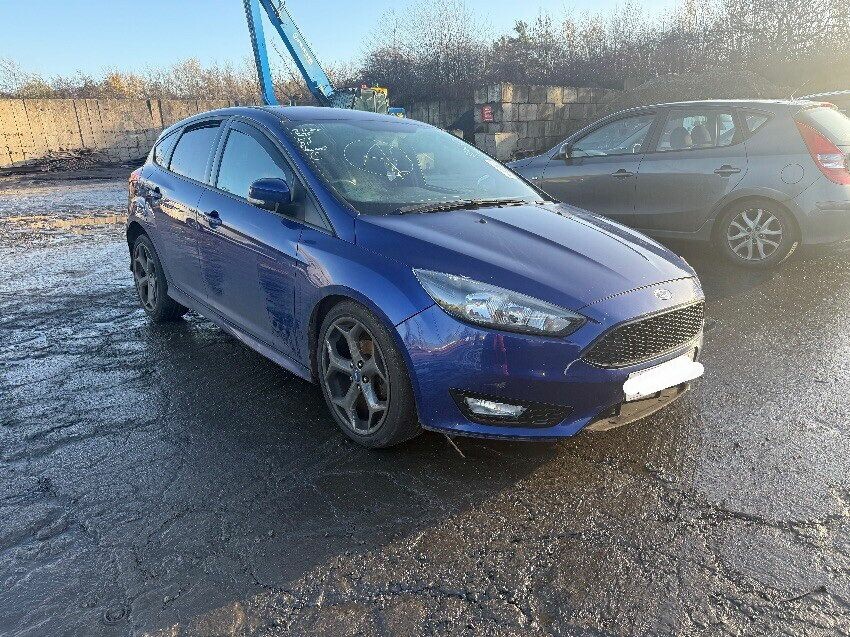 2017 FORD FOCUS