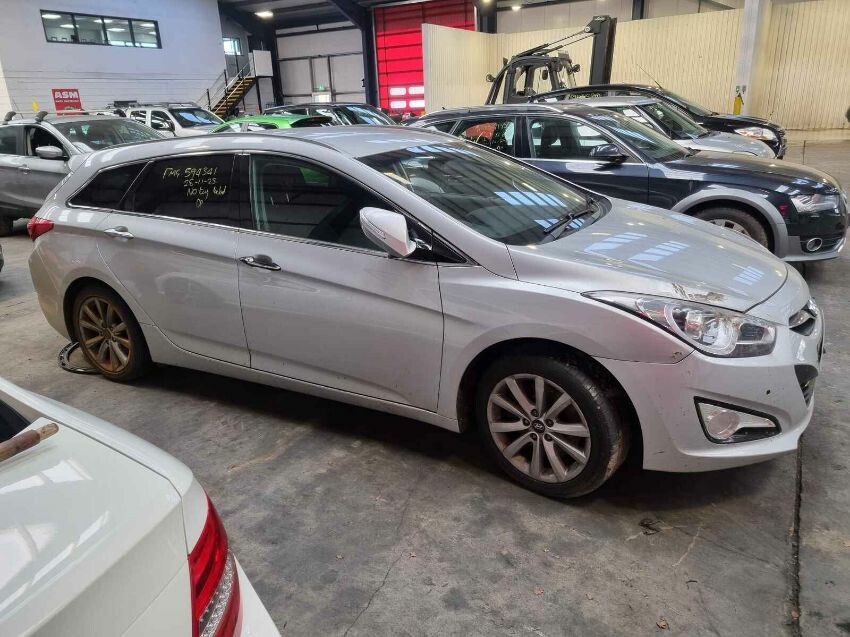 2013 HYUNDAI I40