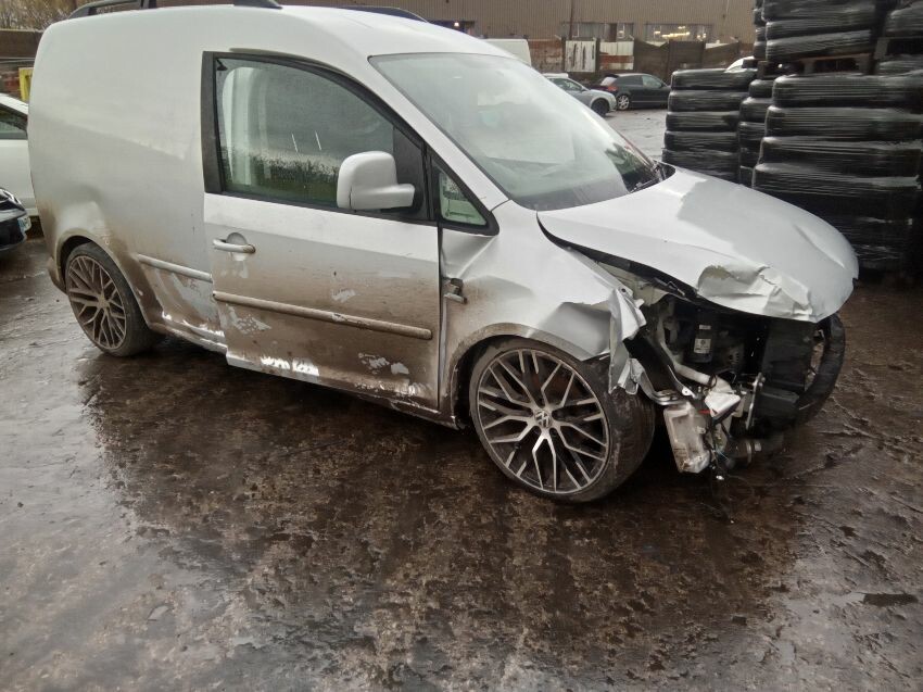 2013 VOLKSWAGEN CADDY