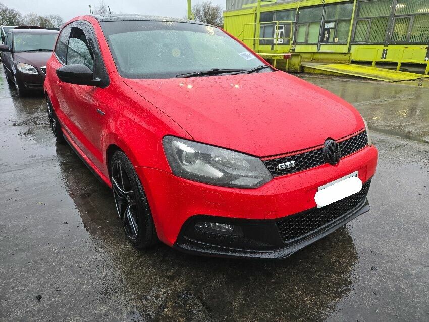 2011 VOLKSWAGEN POLO