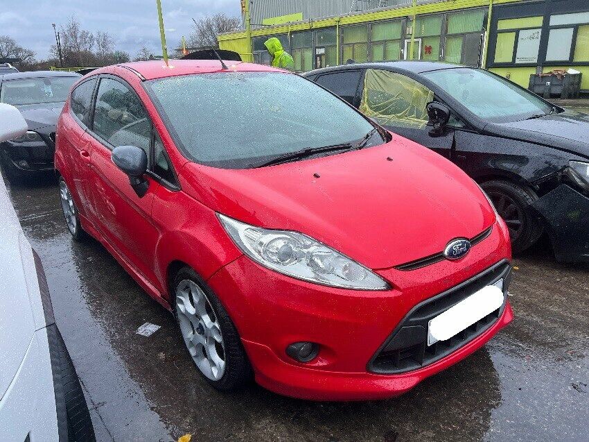 2012 FORD FIESTA