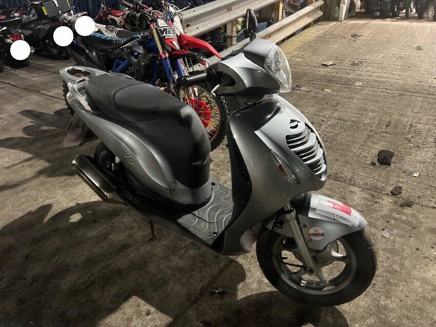 2011 HONDA PES