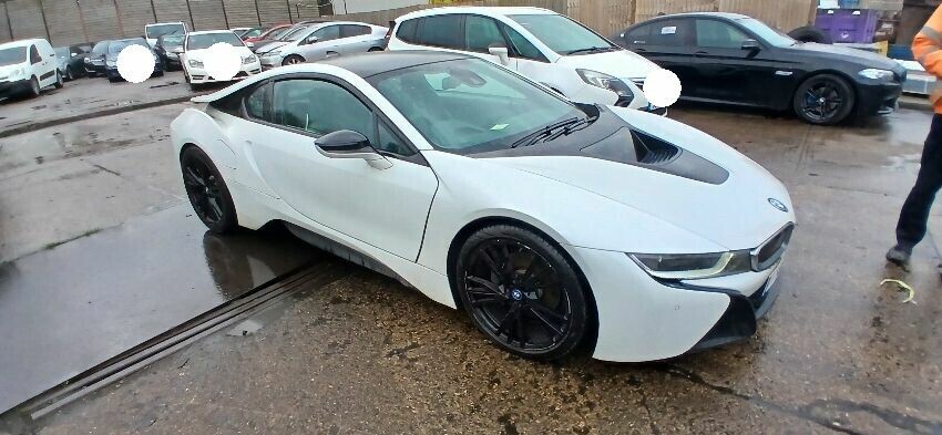 2016 BMW I8
