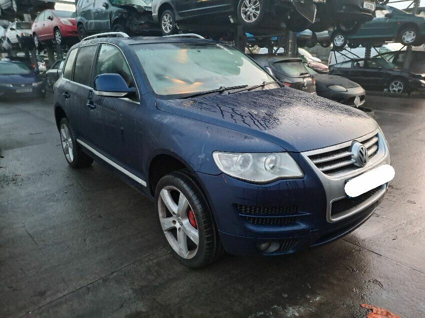 2009 VOLKSWAGEN TOUAREG