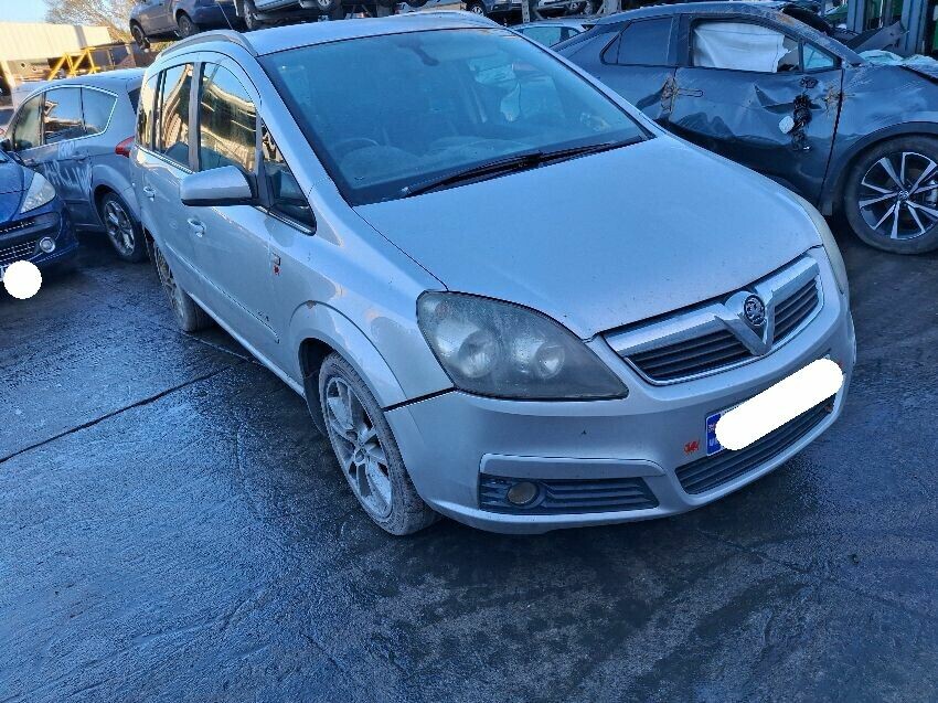 2005 VAUXHALL ZAFIRA